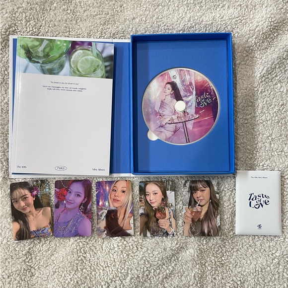 Twice 'Taste of Love' [Taste Version] Album - Picture 3 of 5